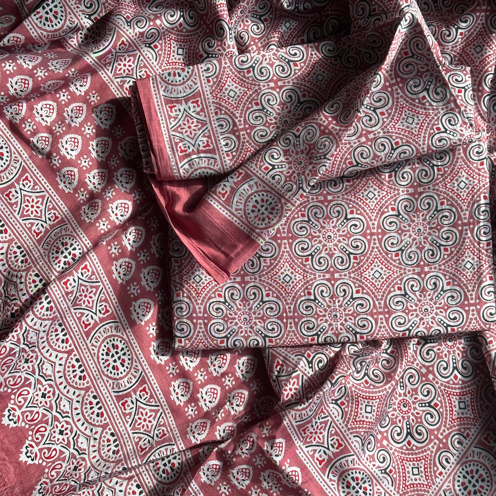 
                      
                        Ajrak Printed Flower Design-4
                      
                    