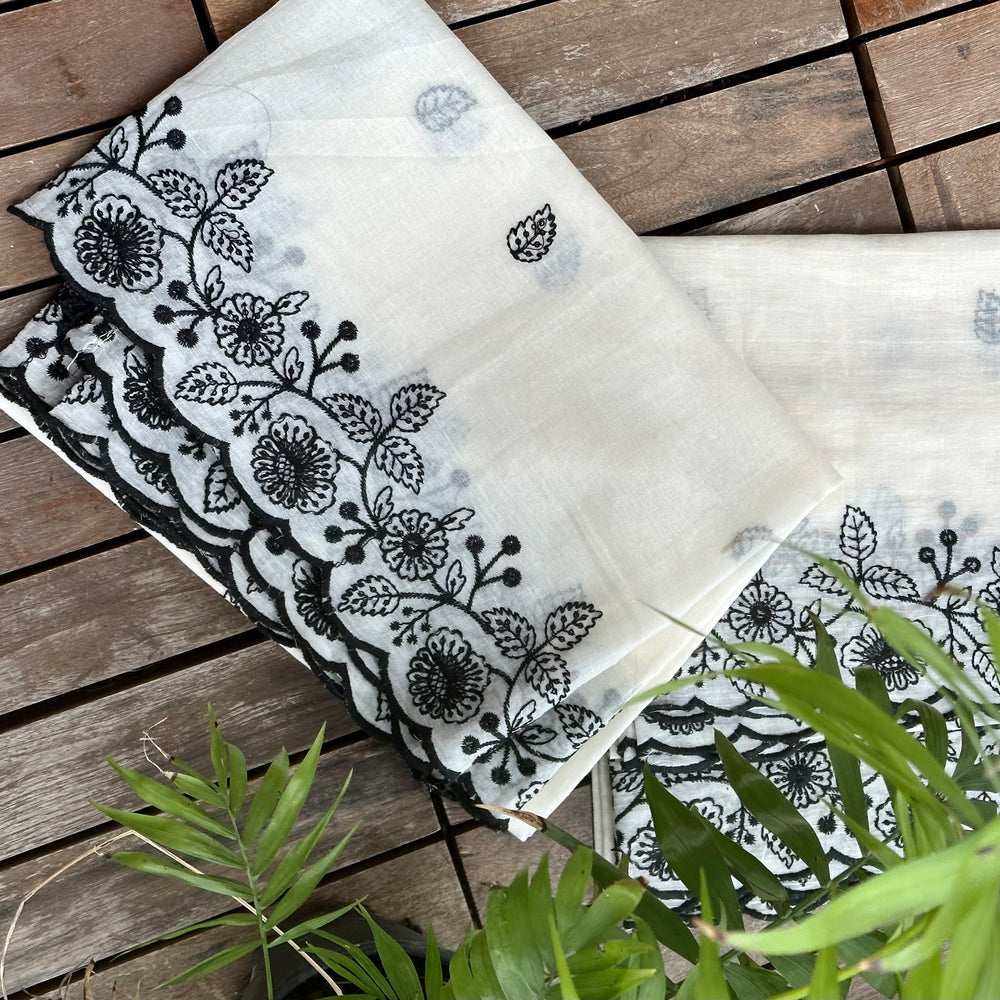 Enchanted Offwhite/Black beauty Dupatta