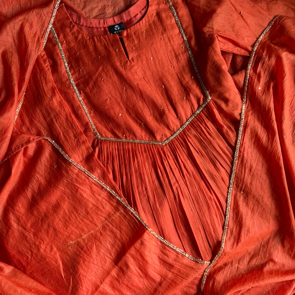 
                      
                        Mul Chanderi Timeless Burnt Orange Kurta Set (Luxe Pret Edition)
                      
                    