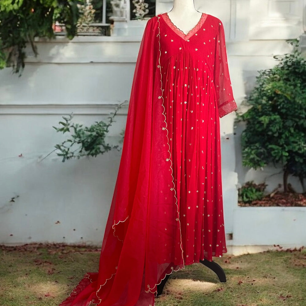 Redliscious Embellished Kurta Ser