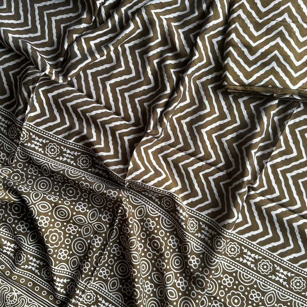 
                      
                        Ajrak Printed ZigZag - Design 5
                      
                    