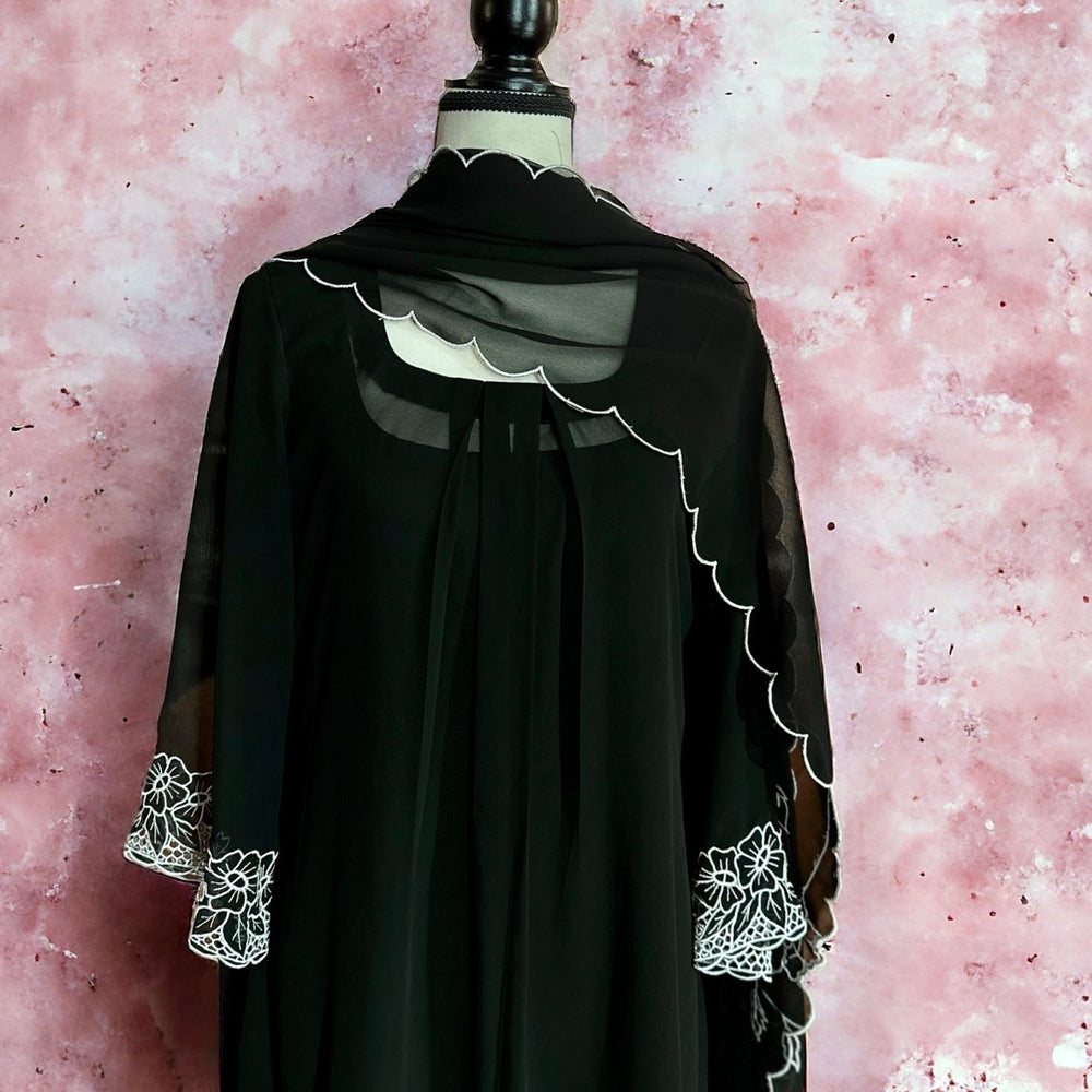 Black Enchanted Kurta Set - The Story Kameez